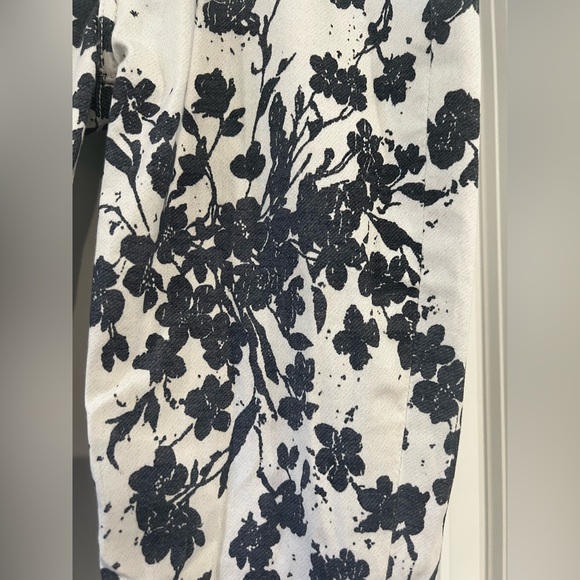 7 For All Mankind Womens Blue and White Floral Ankle Jeans, Size 28 - Picture 10 of 10